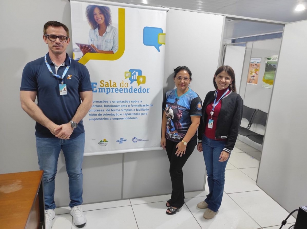 Hoje, os Representantes da CAIXA ECONÔMICA FEDERAL, o Sr. Luciano e a Sra. Juliana estiveram realizando os Atendimentos 