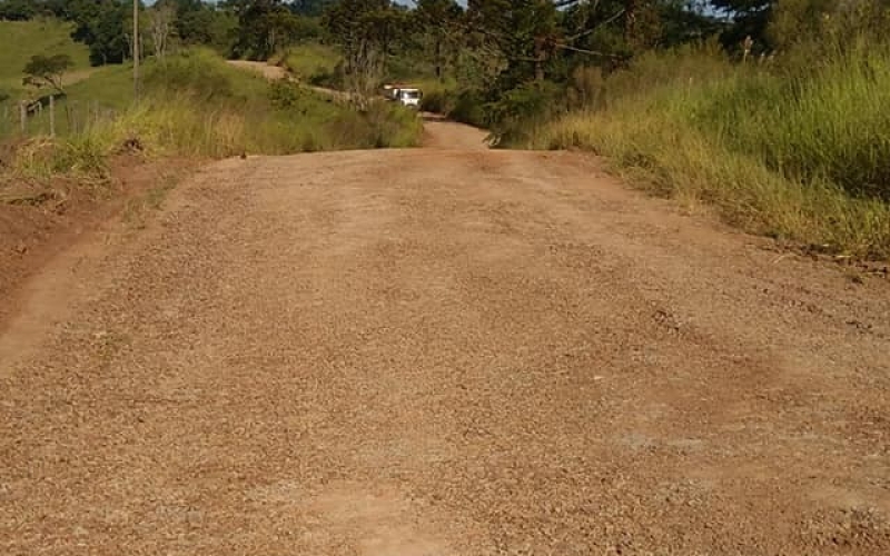 Prefeito Branco Junto com o Secretário de Transporte Viação e Urbanismo Claudi acompanhou o desenvolvimento dos trabalho