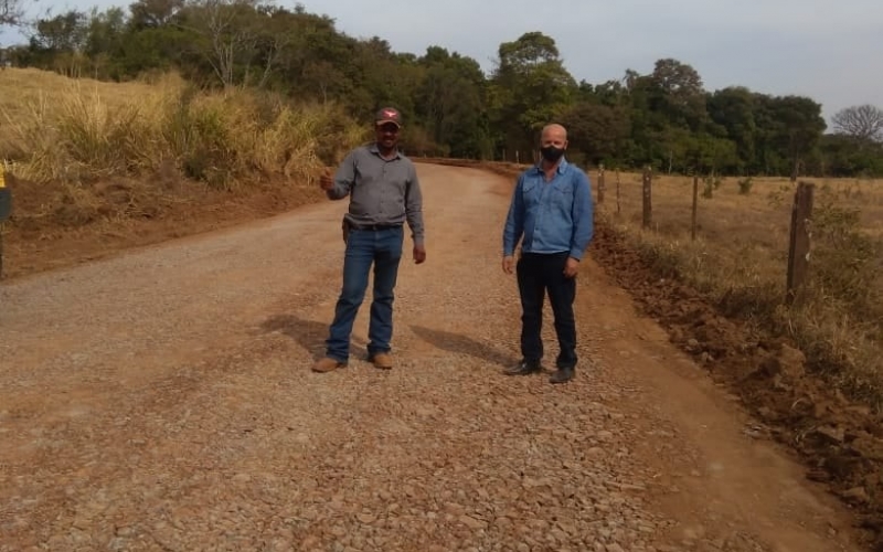 Hoje, o Prefeito Branco juntamente com o Secretário de Viação, Transporte e Urbanismo, Claudi, acompanharam os trabalhos