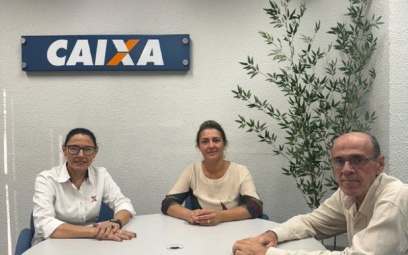 Prefeitura Municipal notifica empresa por asfalto de má qualidade na Estrada Laranjal